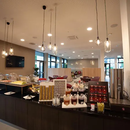 Western Tulln 4*