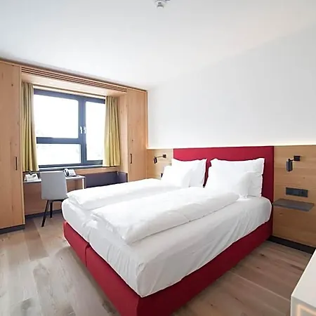 Hotel Western Tulln 4*
