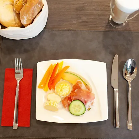 Western Tulln Hotel 4*